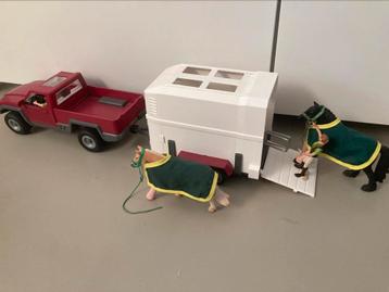 Schleich trailer met paarden beschikbaar voor biedingen