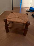 Houten krukje met rieten zitting, Gebruikt, Bruin, Ophalen of Verzenden, Eén