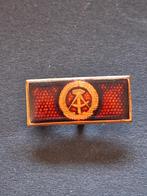 Speldje DDR, Ophalen of Verzenden, Landmacht, Duitsland, Embleem of Badge