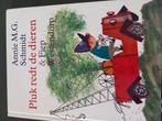 Annie M.G. Schmidt - Pluk redt de dieren, Boeken, Annie M.G. Schmidt, Fictie algemeen, Ophalen of Verzenden, Zo goed als nieuw