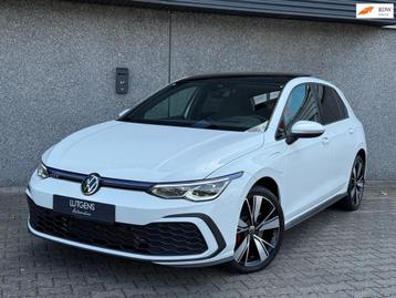 Volkswagen Golf 1.4 eHybrid GTE Pano IQ light HUD beschikbaar voor biedingen