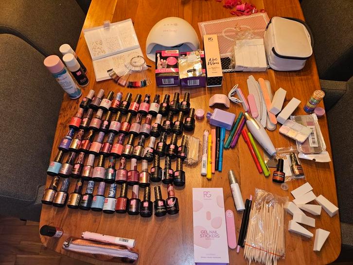 Complete Pink Gellac studio in luxe koffer – 58 kleuren + la, Sieraden, Tassen en Uiterlijk, Uiterlijk | Cosmetica en Make-up