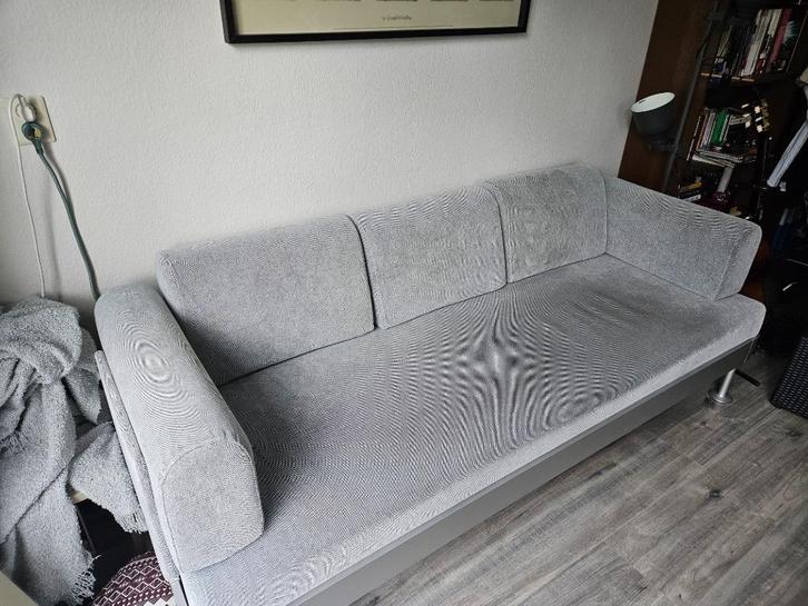 Delaktig 3-zitsbank grijs, Huis en Inrichting, Banken | Bankstellen, Gebruikt, Rechte bank, Driepersoons, 200 tot 250 cm, 75 tot 100 cm