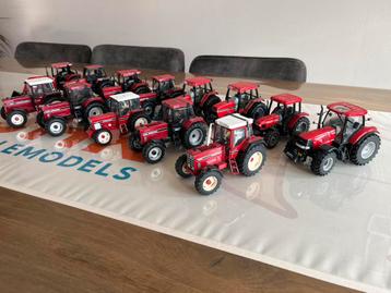Verzameling International Case IHC tractors Ertl Schuco UH beschikbaar voor biedingen