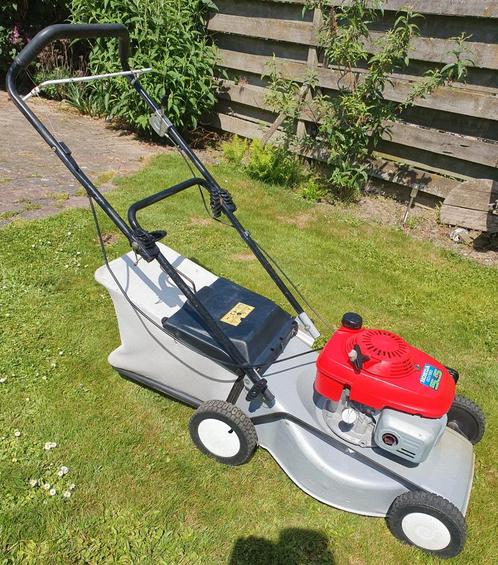 Grasmaaier honda 47 cm, Tuin en Terras, Grasmaaiers, Zo goed als nieuw, 50 cm of meer, Cirkelmaaier, Opvangzak, Ophalen
