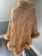Wollen cape met bontrand, Ophalen of Verzenden, Zo goed als nieuw