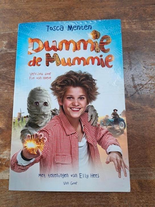 Tosca Menten - Dummie de mummie en de gouden scarabee, Boeken, Kinderboeken | Jeugd | onder 10 jaar, Zo goed als nieuw, Ophalen of Verzenden