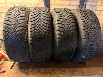 Set Winterbanden 195/65 R15 beschikbaar voor biedingen