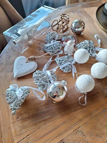 Kerstspullen zie foto's  beschikbaar voor biedingen
