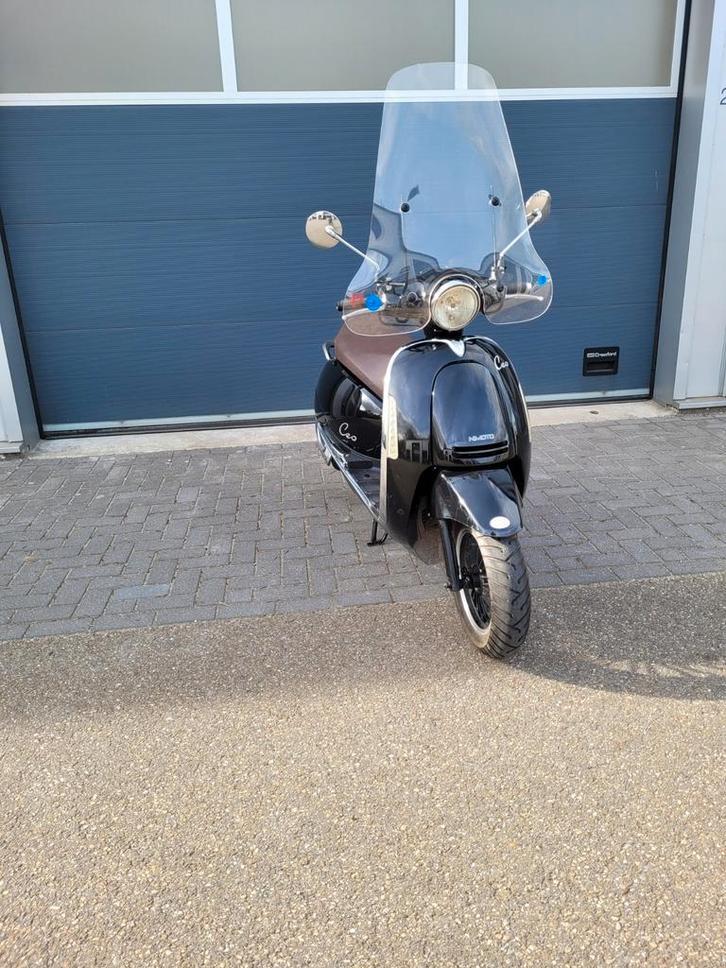 NIMOTO ceo 50

/ 45km /4takt, Fietsen en Brommers, Snorfietsen en Snorscooters, Gebruikt, Benzine, Ophalen