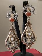 Antieke vermeiloorhangers haakjes 18 k goud parels carneool, Sieraden, Tassen en Uiterlijk, Ophalen of Verzenden, Goud, Verguld