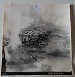 Uit inboedel: Luchtfoto RAF   na bombardement zeedijken 1944, Verzenden, Luchtmacht, Nederland, Foto of Poster