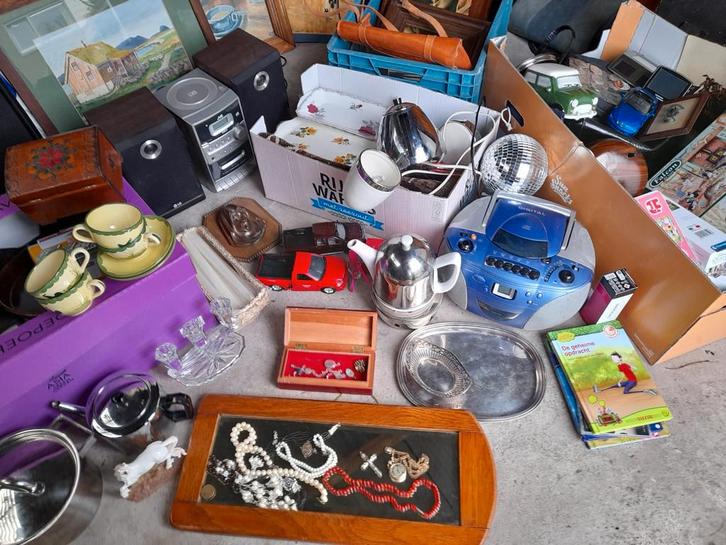 Mooie rommelmarktspullen 7grote dozen o.a zilver vintage, Diversen, Rommelmarktspullen, Ophalen