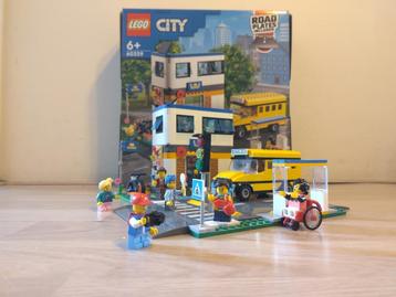 Lego city 60329 Schooldag COMPLEET in doos beschikbaar voor biedingen