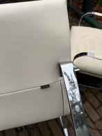 Twee Comfortabele Conform fauteuils wit leer nette staat, Ophalen, Gebruikt, 75 tot 100 cm, Retro. Klassiek. Loungen.