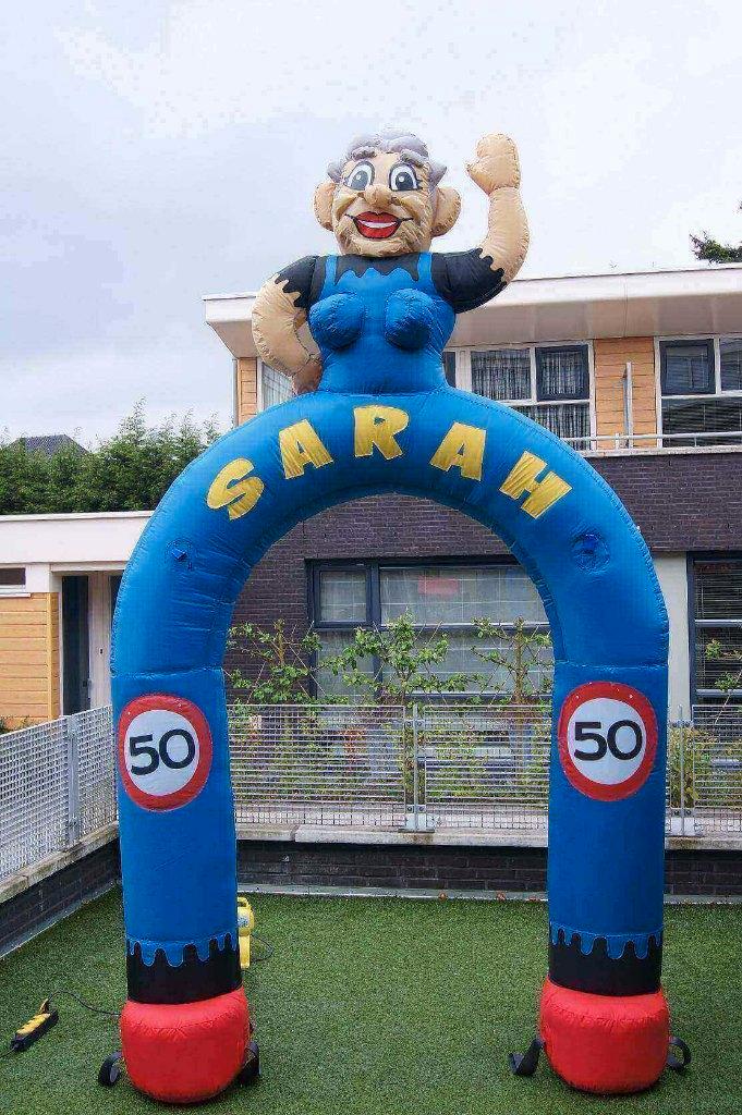 Sarah Boog opblaasfiguur te huur / huren, Hobby en Vrije tijd, Feestartikelen | Verhuur, Nieuw, Abraham of Sarah, Ophalen of Verzenden