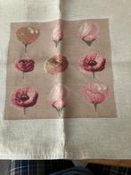 Gobelin kussenhoes met klaprozen, Huis en Inrichting, Woonaccessoires | Kussens, Ophalen of Verzenden, Zo goed als nieuw, Vierkant