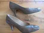 Bruine leren pumps van Rossella maat 38  klassieke hakken, Bruin, Rosella, Ophalen of Verzenden, Schoenen met hoge hakken