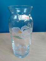 Klein vaasje, Bohemian glas, met bloemdecor, Overige kleuren, Ophalen of Verzenden, Minder dan 50 cm, Glas