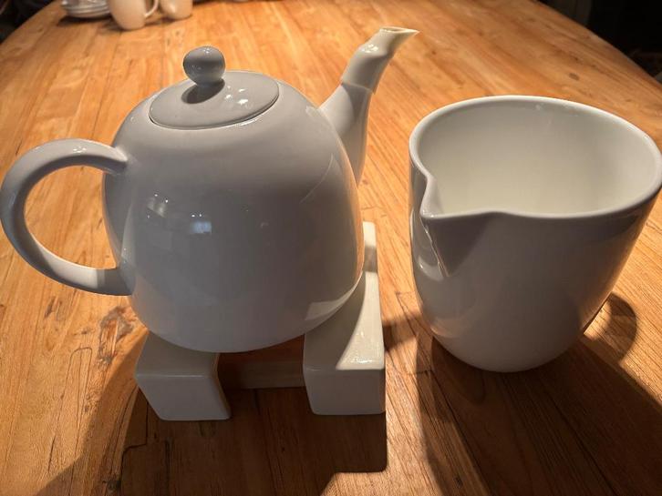 VT wonen servies 37-delig, Huis en Inrichting, Keuken | Servies, Zo goed als nieuw, Compleet servies, Overige stijlen, Porselein