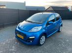 Peugeot 107 1.0 12V 5DR 2014 Blauw ZEER NETJES NW KOPPELING, Auto's, Voorwielaandrijving, Elektrische ramen, Stof, Zwart