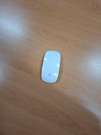 Apple Magic Mouse 2 (A1657) met oplader, Computers en Software, Muizen, Ophalen, Muis, Gebruikt, Ergonomisch