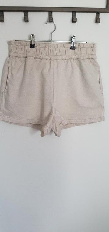 Moscow korte broek maat XL beschikbaar voor biedingen
