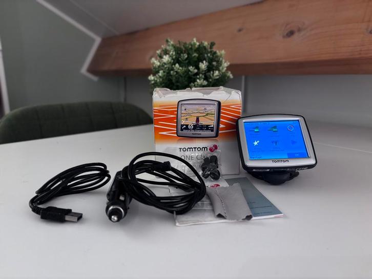 TomTom One Classic Navigatiesysteem, Auto diversen, Autonavigatie, Gebruikt, Ophalen of Verzenden