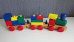 Houten trein - blokken, Kinderen en Baby's, Speelgoed | Houten speelgoed, Ophalen of Verzenden, Zo goed als nieuw