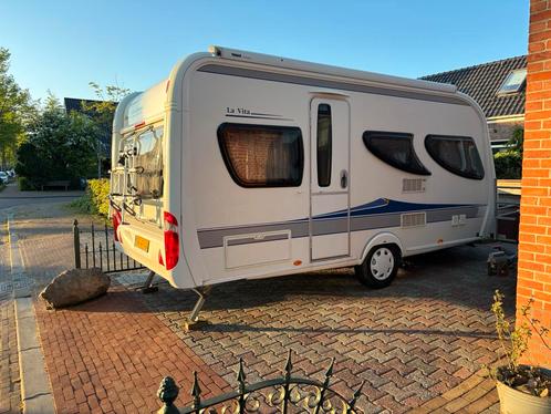 Hobby la vita bionda 455 uf 2010, Caravans en Kamperen, Caravans, Particulier, tot en met 4, 1000 - 1250 kg, Rondzit, Hobby, Dwarsbed
