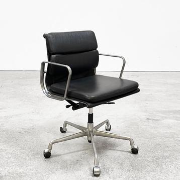 Vitra Ea217 soft pad bureaustoel, info/prijs in omschrijving beschikbaar voor biedingen