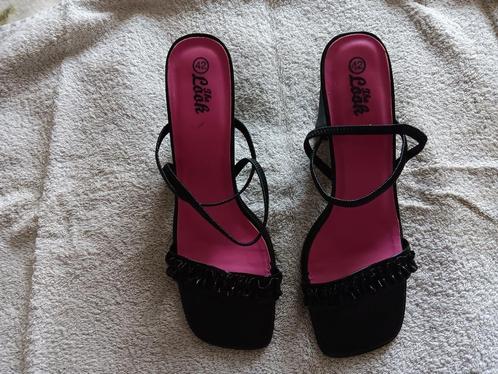 dames schoen, Kleding | Dames, Schoenen, Zo goed als nieuw, Schoenen met hoge hakken, Zwart, Ophalen of Verzenden