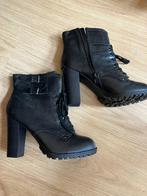 Splinternieuwe hoge laarsjes van R2 - maat 42 - Modern & hip, Kleding | Dames, Zwart, Nieuw, Ophalen of Verzenden, Schoenen met hoge hakken
