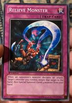 Yu-Gi-Oh! Relieve Monster LCJW 1st Edition !, Hobby en Vrije tijd, Verzamelkaartspellen | Yu-gi-Oh!, Verzenden, Zo goed als nieuw
