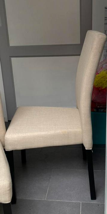 Beige stoelen