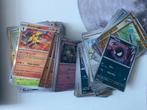 150 pokemon kaarten incl holos/reverse paldean fates, Ophalen of Verzenden, Zo goed als nieuw, Meerdere kaarten, Foil
