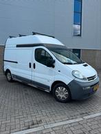 Opel Vivaro 1.9 DI 2.9T L2h2 2004 /TREKHAAK/LEER/3-PERSOONS, Auto's, Voorwielaandrijving, Zwart, 4 cilinders, Wit