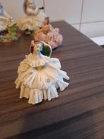 volkstedt figuur vrouw, Antiek en Kunst, Ophalen of Verzenden