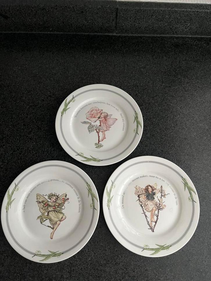 Douwe Egberts Flower Fairies Bordjes (3 stuks), Huis en Inrichting, Keuken | Servies, Gebruikt, Bord(en), Overige stijlen, Keramiek