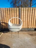 Mooie witte rieten wieg, Kinderen en Baby's, Babywiegjes en Ledikanten, Ophalen, Zo goed als nieuw, Wieg