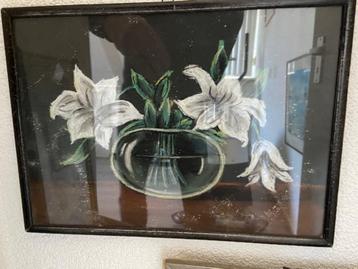bloem in vaas pastelwerkje met lijst achter glas beschikbaar voor biedingen