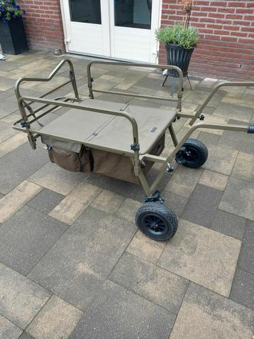 Zo goed als Nieuwe Avid Carp  Extreme Transit 3 wheels. beschikbaar voor biedingen
