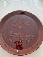 Drie bruine pizza borden 28cm, Huis en Inrichting, Keuken | Servies, Gebruikt, Ophalen of Verzenden, Bord(en), Overige stijlen