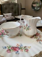Royal albert, Antiek en Kunst, Antiek | Servies los, Ophalen of Verzenden