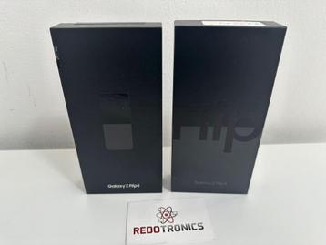 Samsung Galaxy Z Flip5 En Z Flip4 512GB NIEUW MET GARANTIE beschikbaar voor biedingen