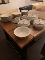 Compleet 41 delig ontbijtservies en 45 delig dinerservies, Antiek en Kunst, Antiek | Servies compleet, Ophalen