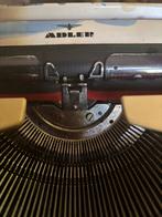 ADLER Type machine uit Amstelveen vrijwelnieuw nietgebruikt, Ophalen of Verzenden, Zo goed als nieuw
