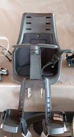 Bobike fietsstoeltje met windscherm  - Amper gebruikt!, Fietsen en Brommers, Fietsaccessoires | Fietsstoeltjes, Ophalen, Voetsteuntjes