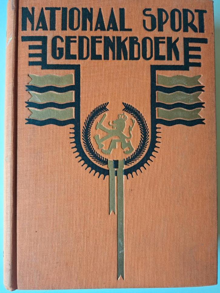 Nationaal Sport Gedenkboek - 1928, Boeken, Sportboeken, Gelezen, Overige sporten, Ophalen of Verzenden