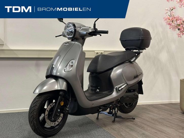 SYM Bromscooter Fiddle IV (bj 2025), Fietsen en Brommers, Scooters | SYM, Gebruikt, Fiddle, Benzine